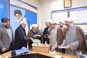 آیین رونمای از ۸ اثر جدید پژوهشکده مهدویت وآینده پژوهی